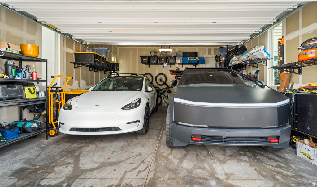 6894 W MEADOW GRASS DR South Jordan, UT 84009