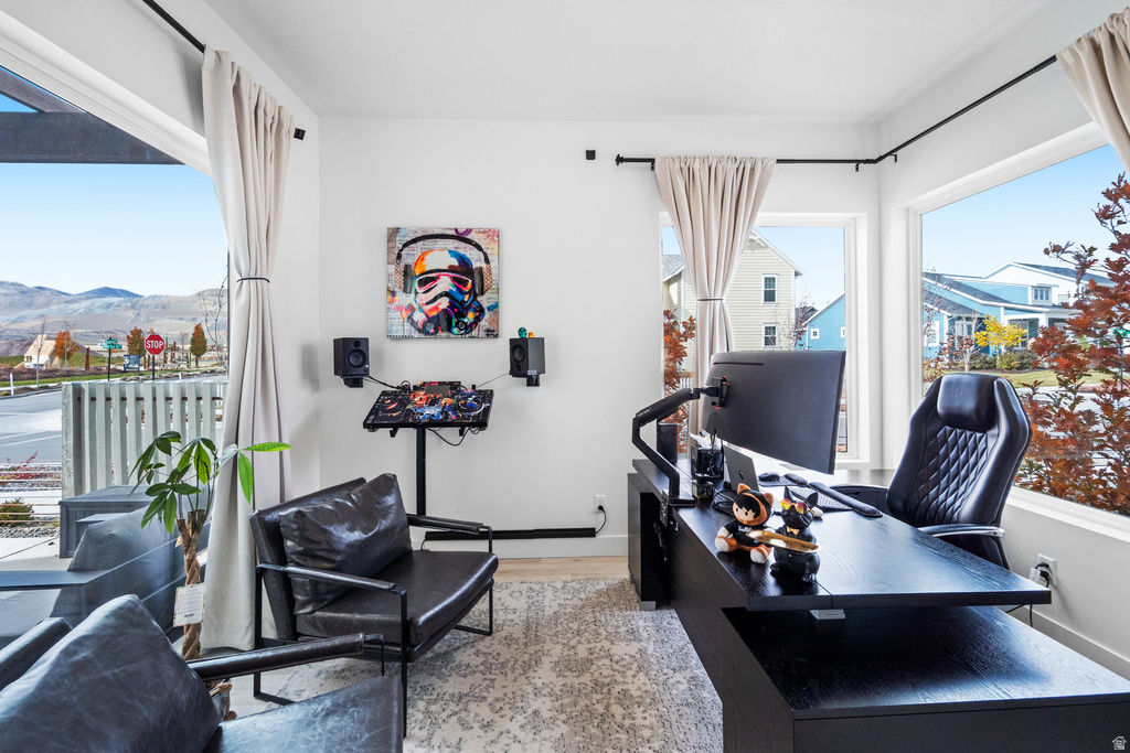 6894 W MEADOW GRASS DR South Jordan, UT 84009