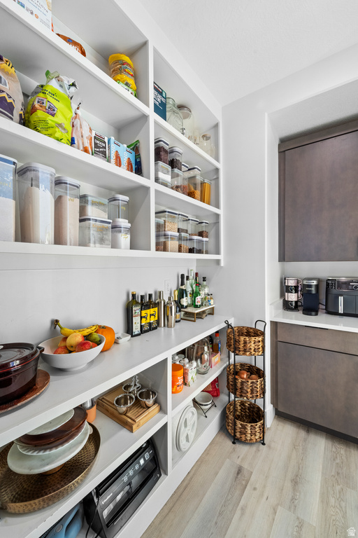 6894 W MEADOW GRASS DR South Jordan, UT 84009