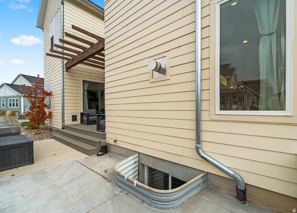 6894 W MEADOW GRASS DR South Jordan, UT 84009