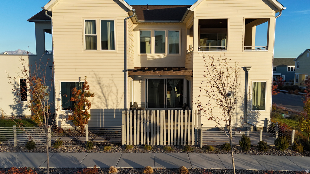 6894 W MEADOW GRASS DR South Jordan, UT 84009