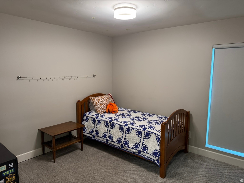 1761 E SOUTHMOOR DR Holladay, UT 84117