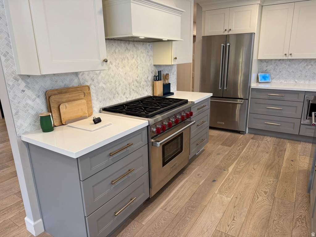 1761 E SOUTHMOOR DR Holladay, UT 84117