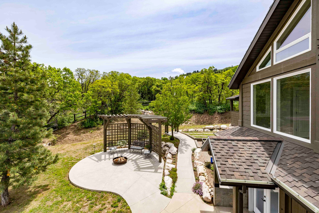 2008 N 3850 E Eden, UT 84310