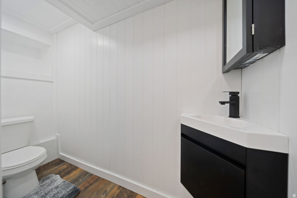 5762 S MCMILLAN CIR Salt Lake City, UT 84107