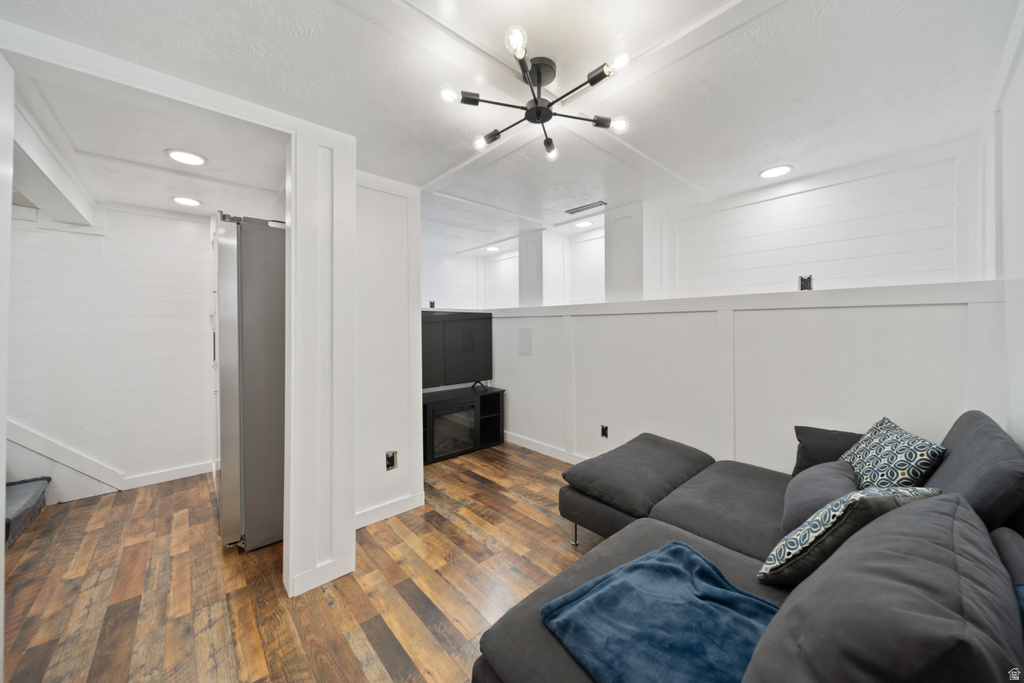 5762 S MCMILLAN CIR Salt Lake City, UT 84107