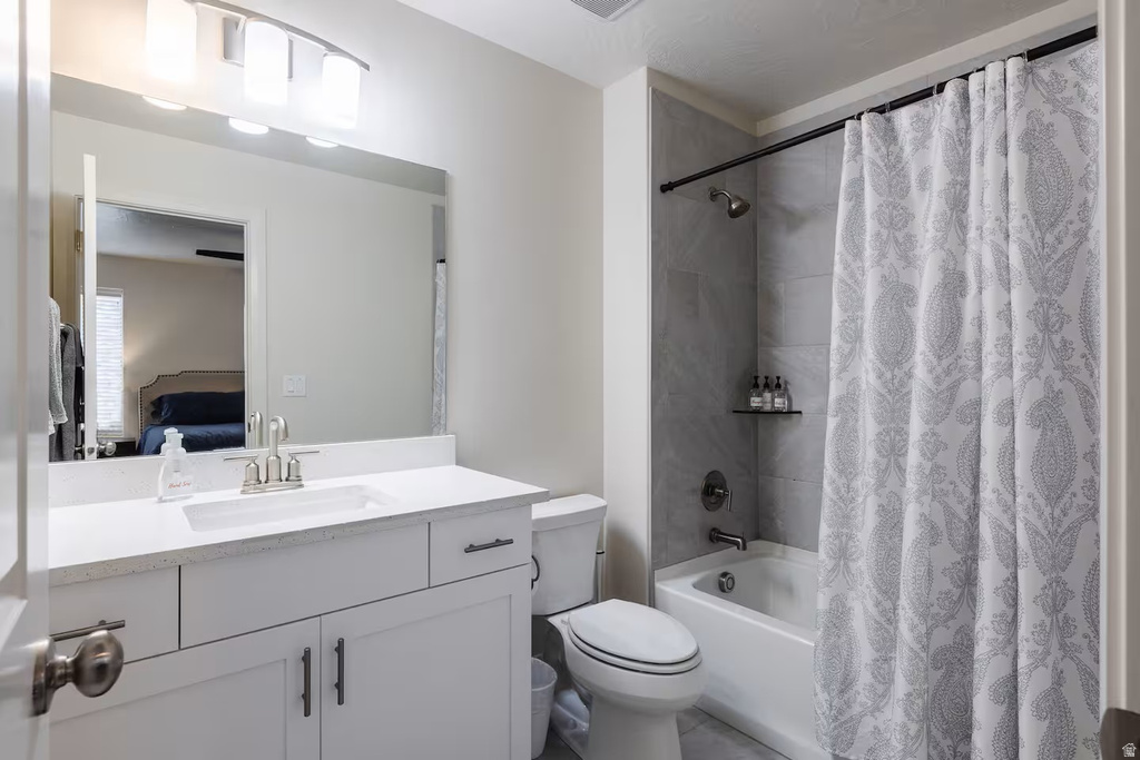 Photo 13 for MLS #2120616 at 1162 N Riviera Aly