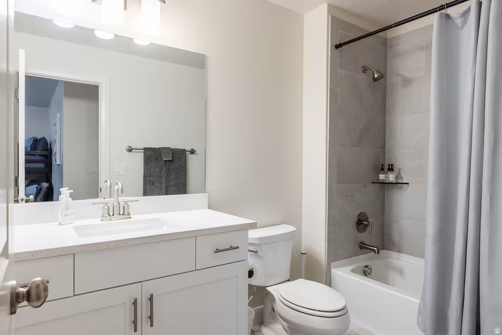 Photo 17 for MLS #2120616 at 1162 N Riviera Aly