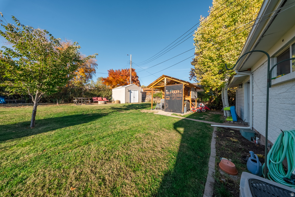 1523 N SHERMA AVE Layton, UT 84041