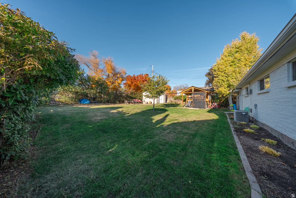 1523 N SHERMA AVE Layton, UT 84041