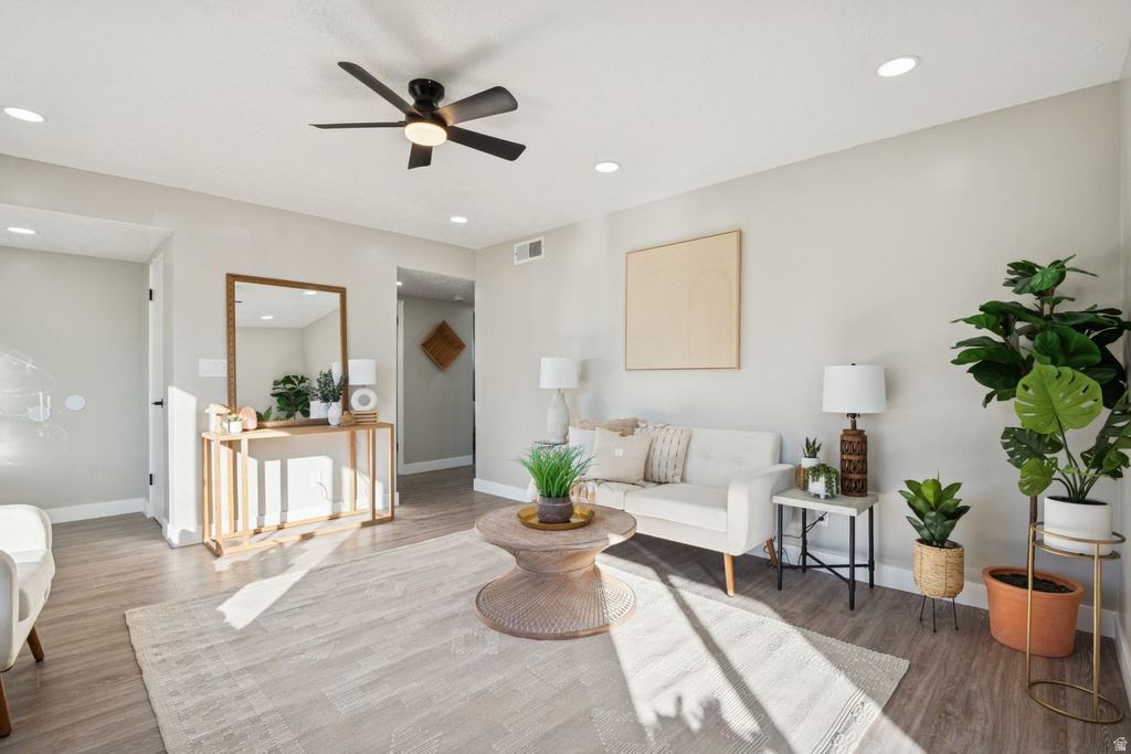 4522 W 4925 S Kearns, UT 84118