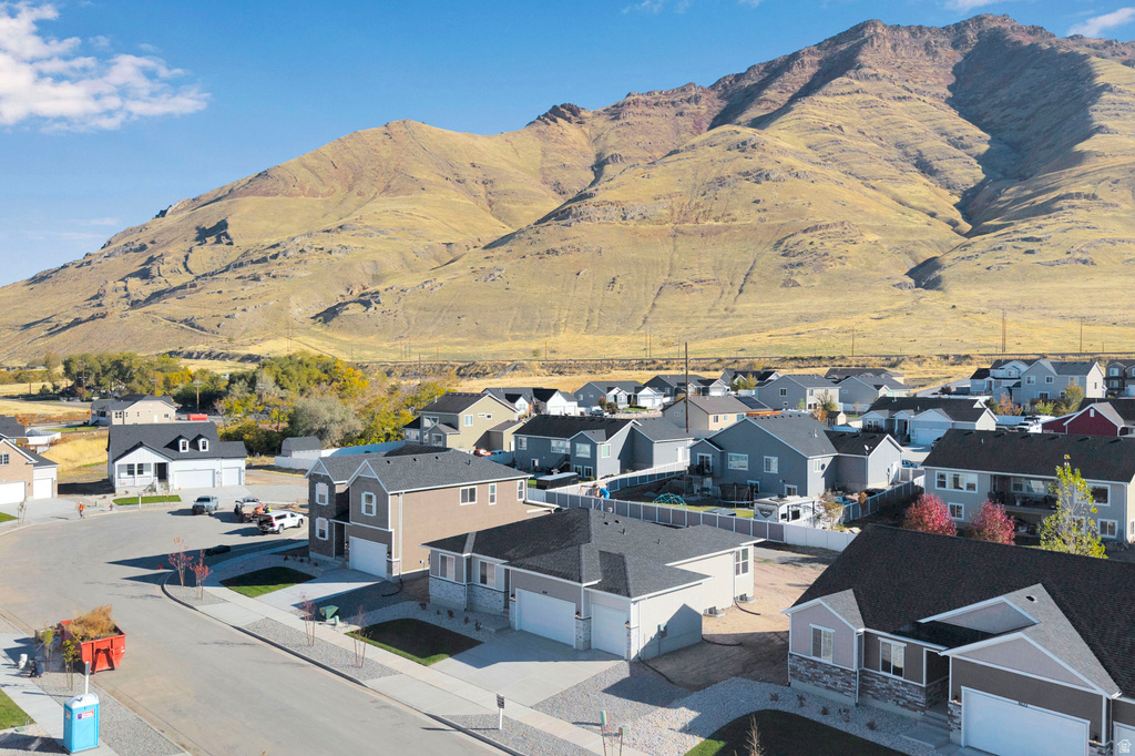 8638 N HALLORAN CT #1329 Lake Point, UT 84074