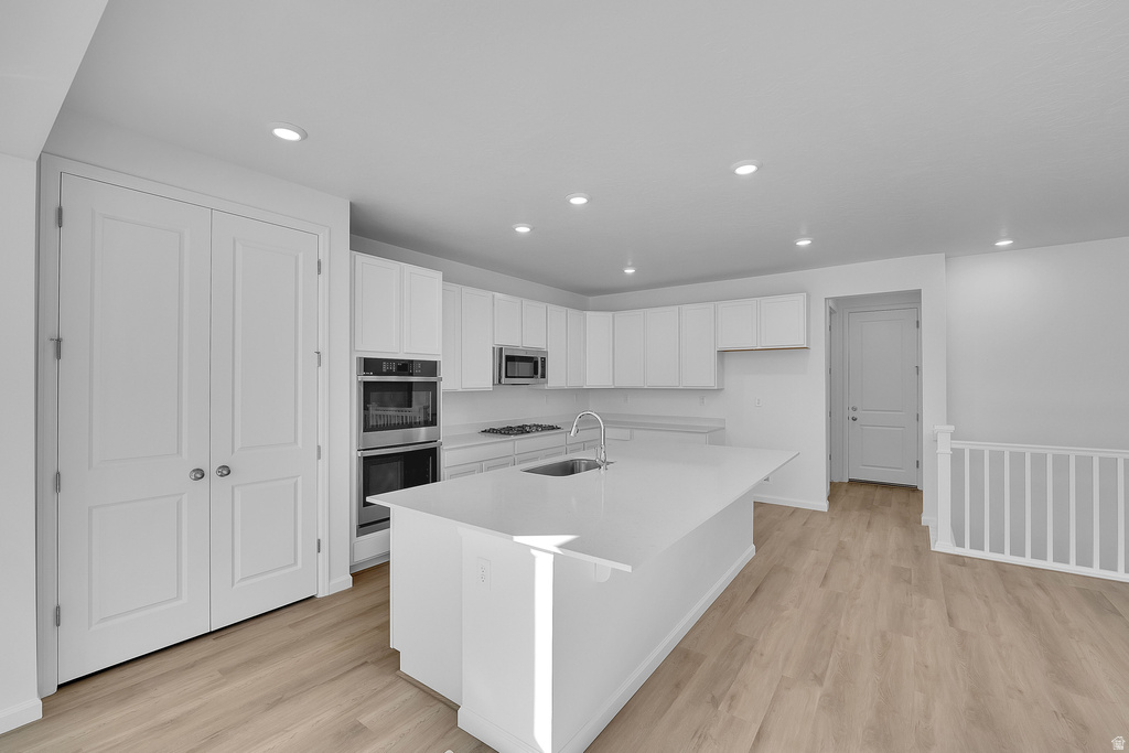 8638 N HALLORAN CT #1329 Lake Point, UT 84074