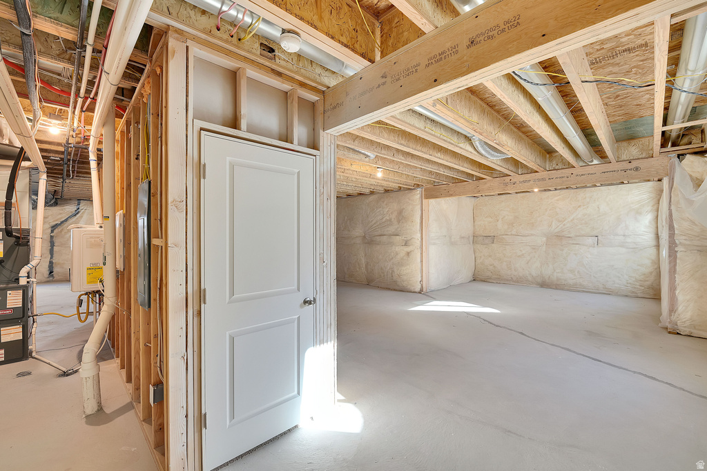 8638 N HALLORAN CT #1329 Lake Point, UT 84074