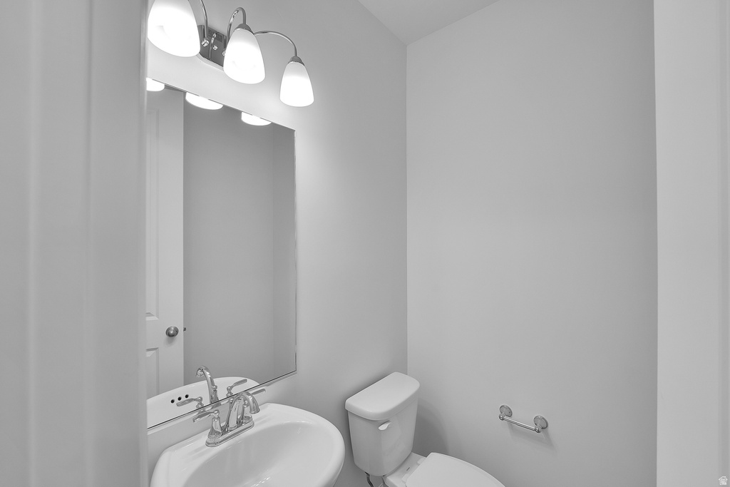 8638 N HALLORAN CT #1329 Lake Point, UT 84074