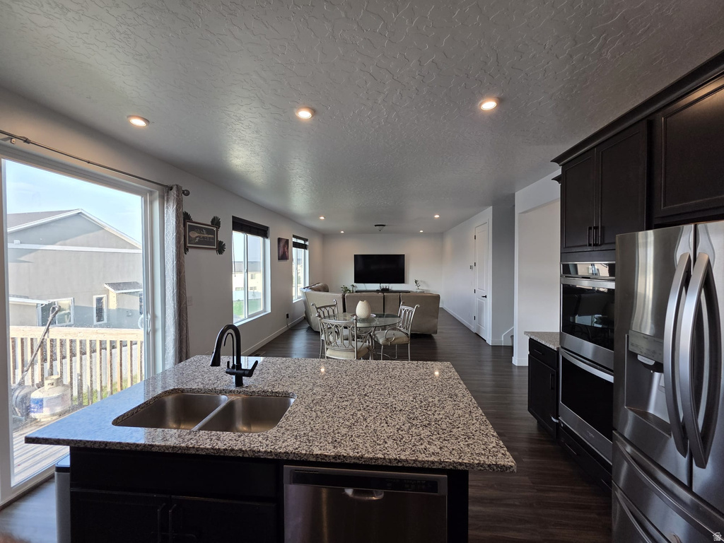 7172 W ECHOMOUNT RD West Valley City, UT 84081