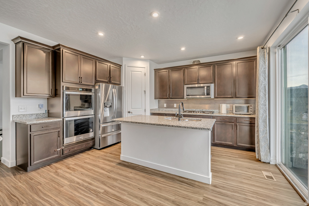 7172 W ECHOMOUNT RD West Valley City, UT 84081