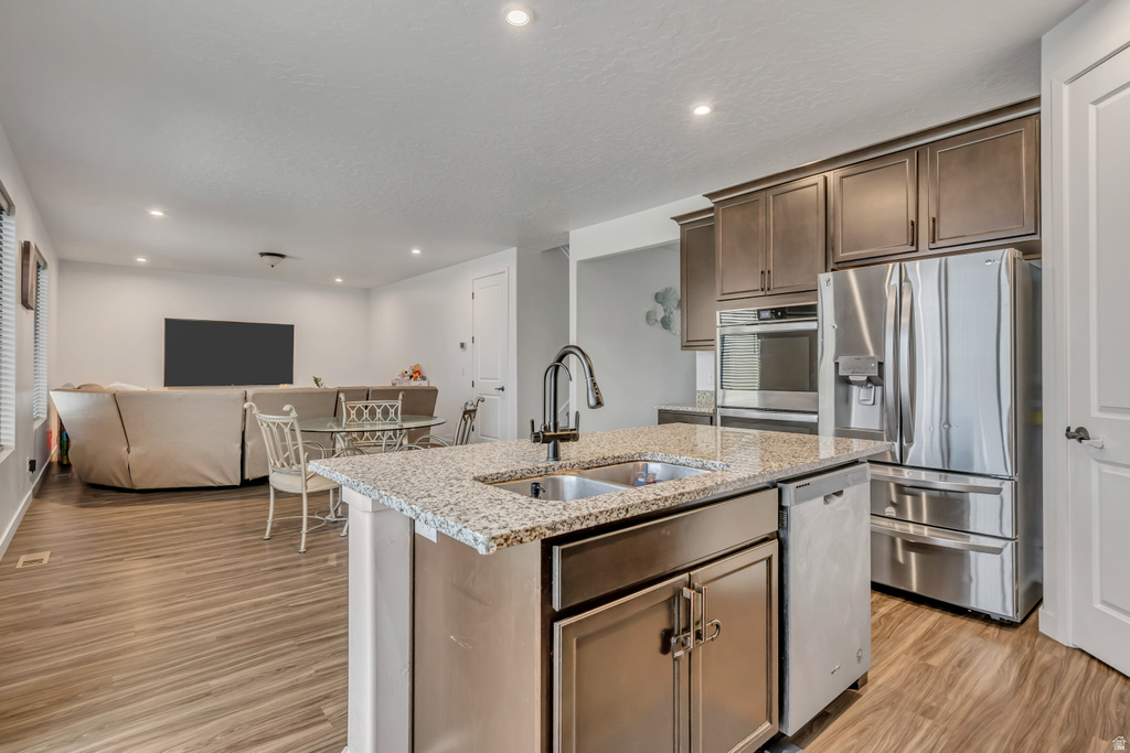 7172 W ECHOMOUNT RD West Valley City, UT 84081