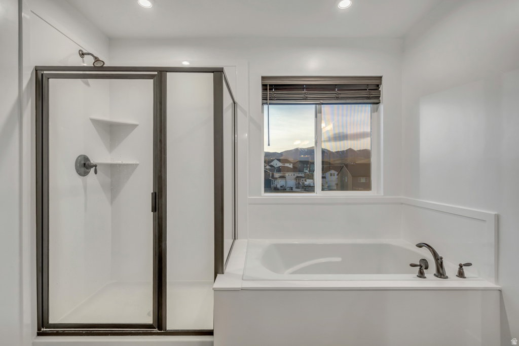 7172 W ECHOMOUNT RD West Valley City, UT 84081