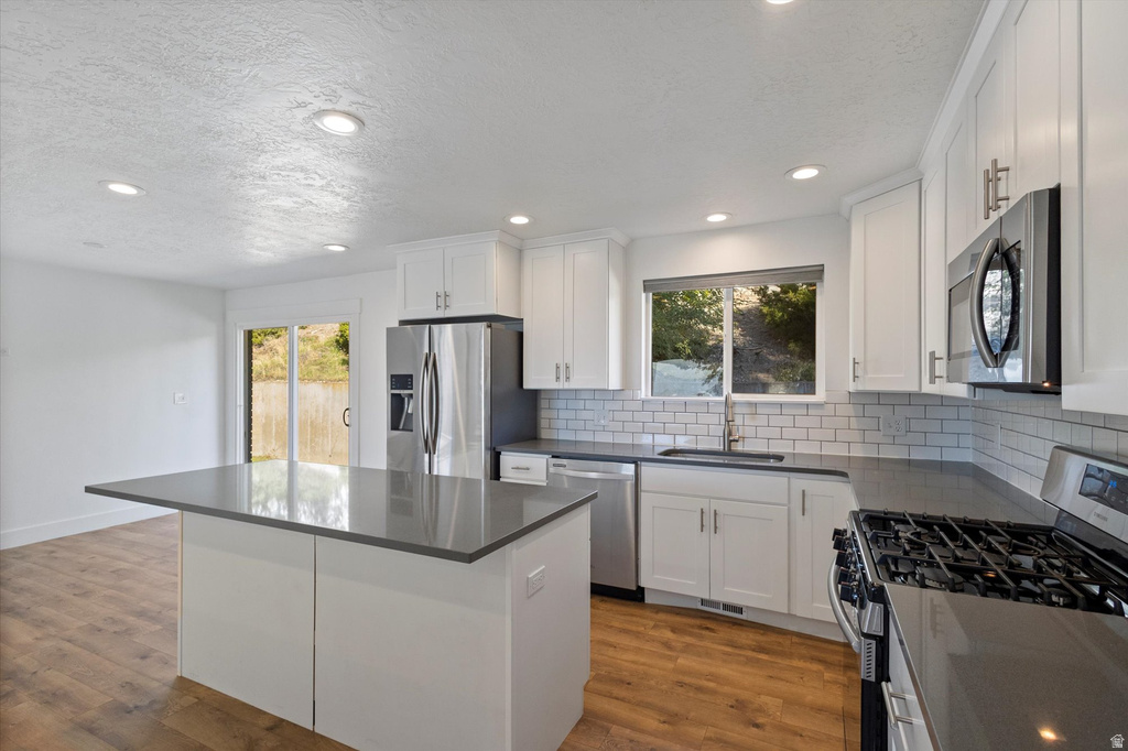 9977 S LANNAE DR Sandy, UT 84094