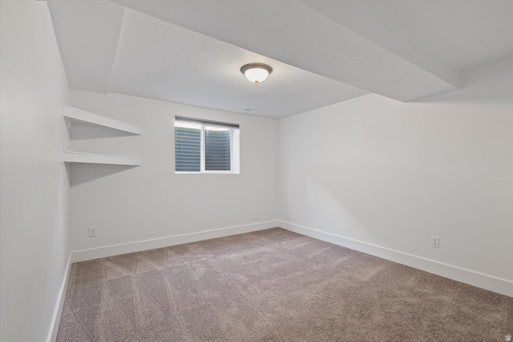 9977 S LANNAE DR Sandy, UT 84094