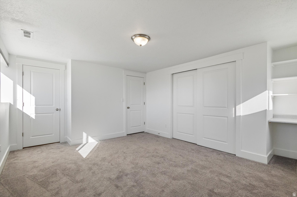 9977 S LANNAE DR Sandy, UT 84094