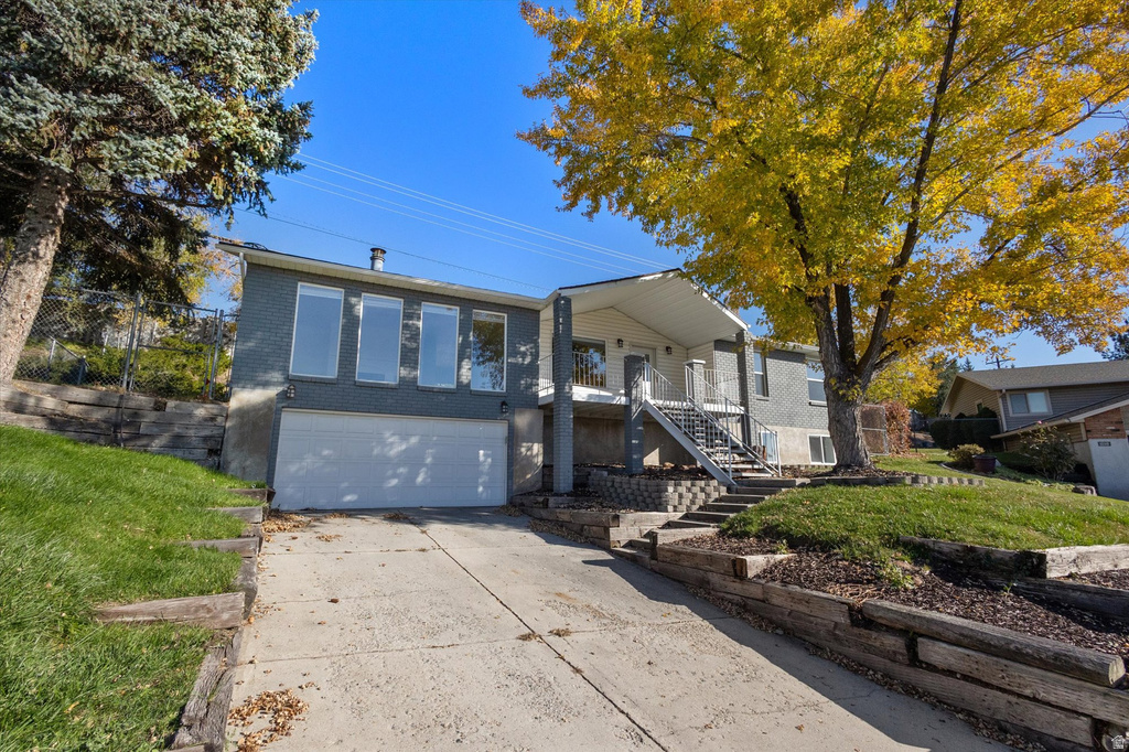 9977 S LANNAE DR Sandy, UT 84094