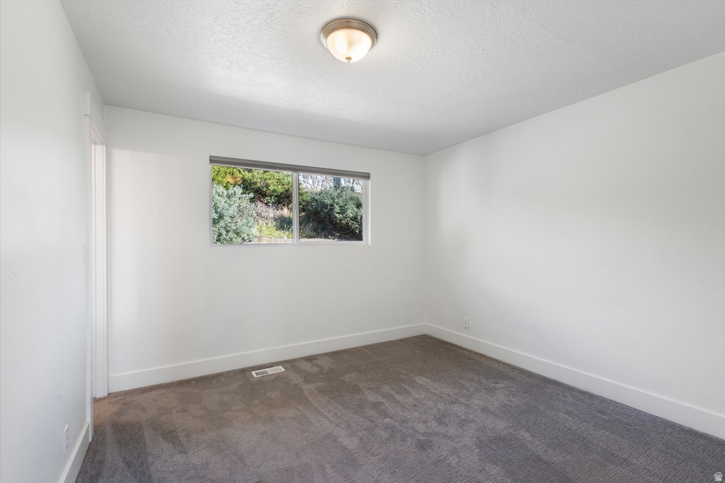 9977 S LANNAE DR Sandy, UT 84094