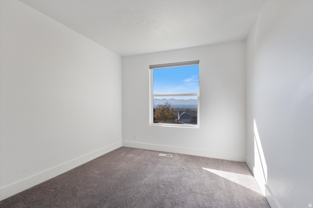 9977 S LANNAE DR Sandy, UT 84094