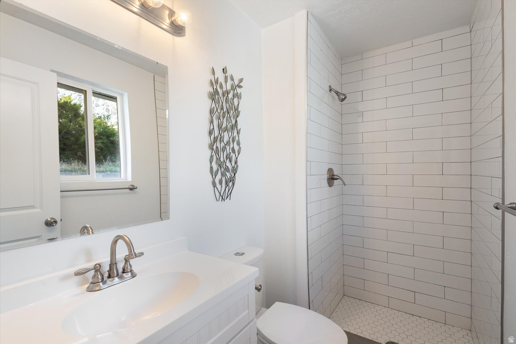 9977 S LANNAE DR Sandy, UT 84094