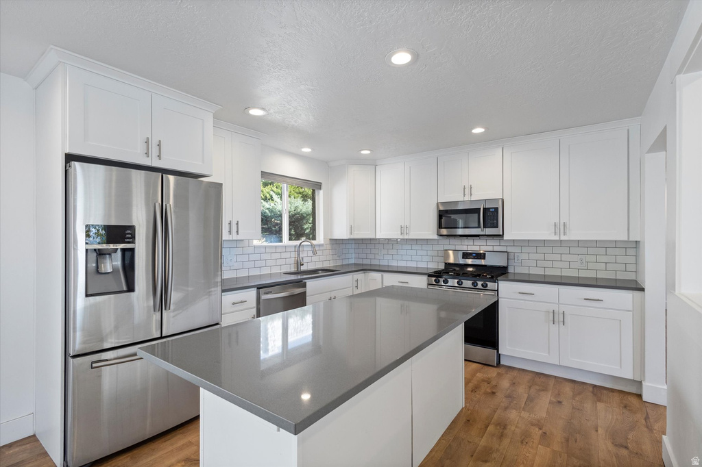 9977 S LANNAE DR Sandy, UT 84094