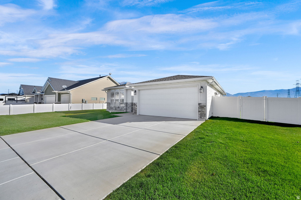 3080 N 3325 W Plain City, UT 84404