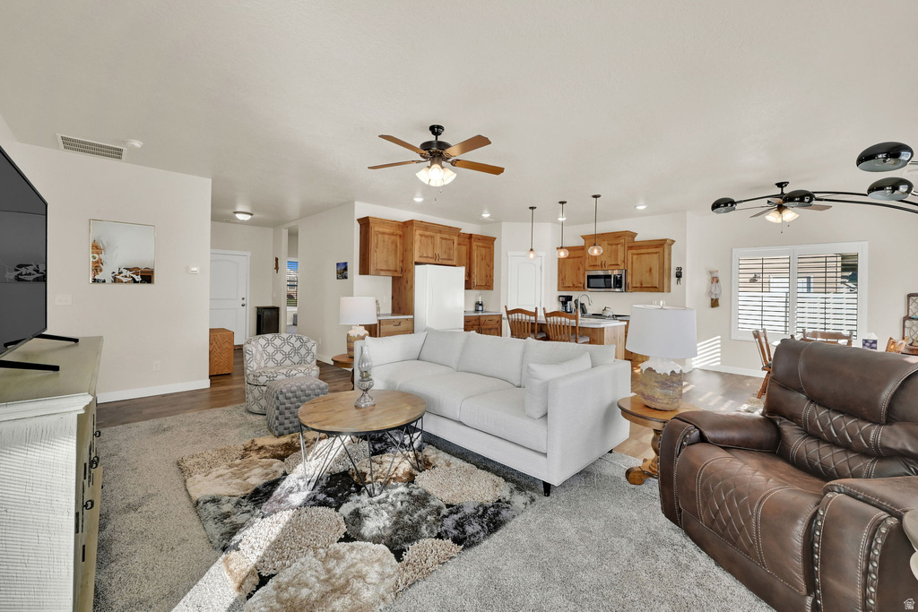 3080 N 3325 W Plain City, UT 84404