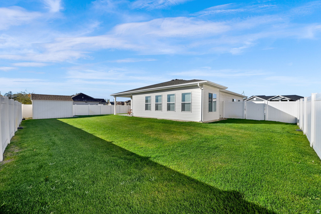 3080 N 3325 W Plain City, UT 84404