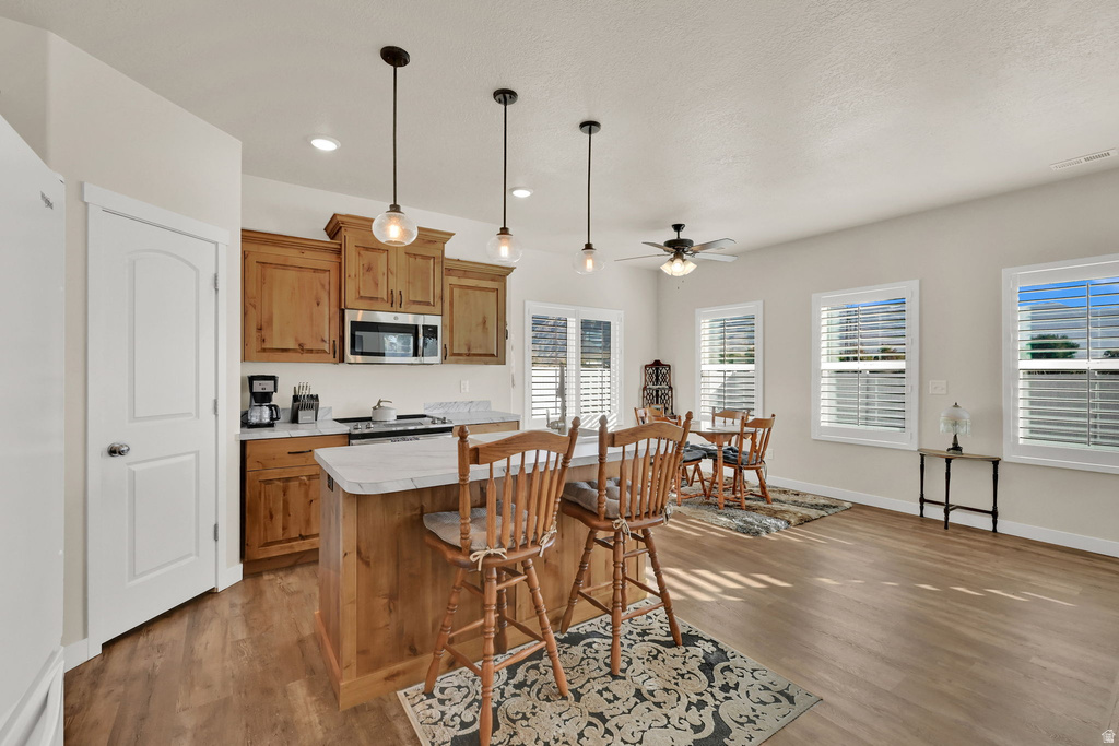 3080 N 3325 W Plain City, UT 84404