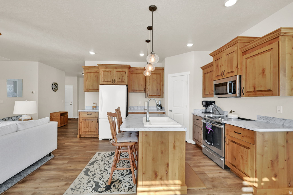 3080 N 3325 W Plain City, UT 84404