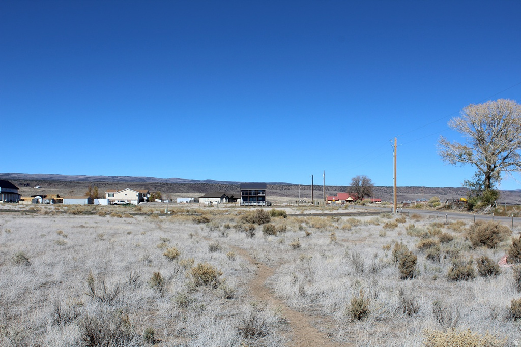 650 N 200 E Loa, UT 84747