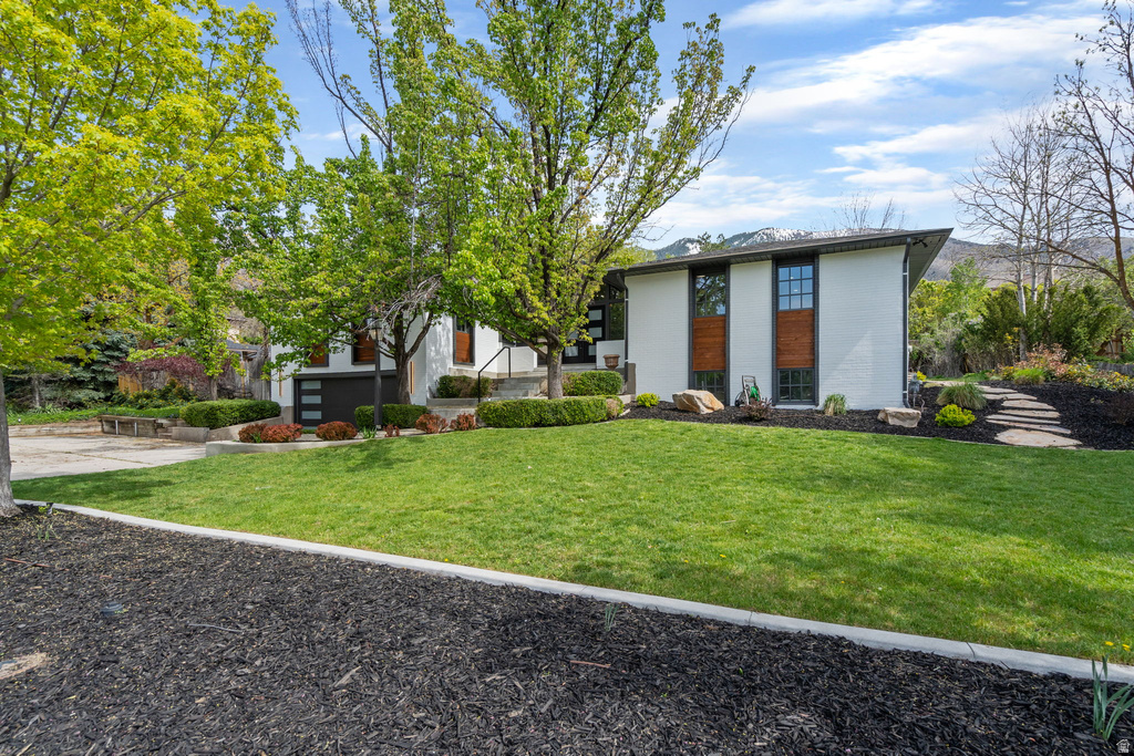 2234 E WILLOW BROOK WAY Sandy, UT 84092