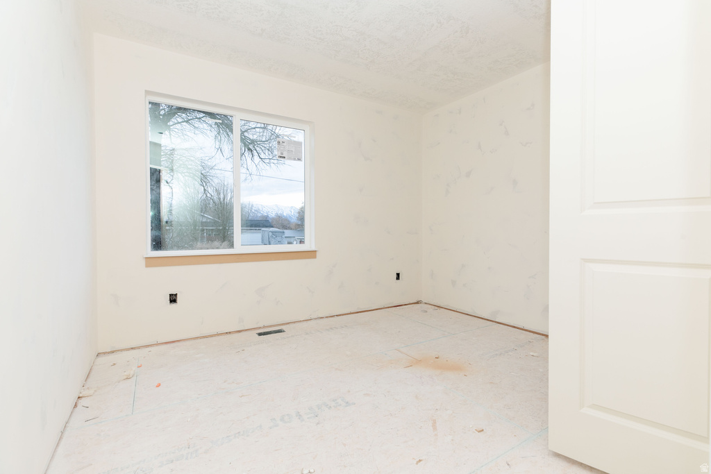 28 N 100 E Hyrum, UT 84319