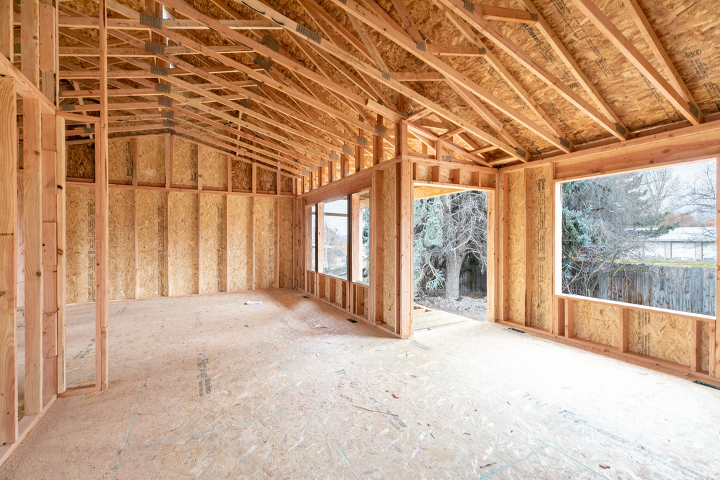 28 N 100 E Hyrum, UT 84319