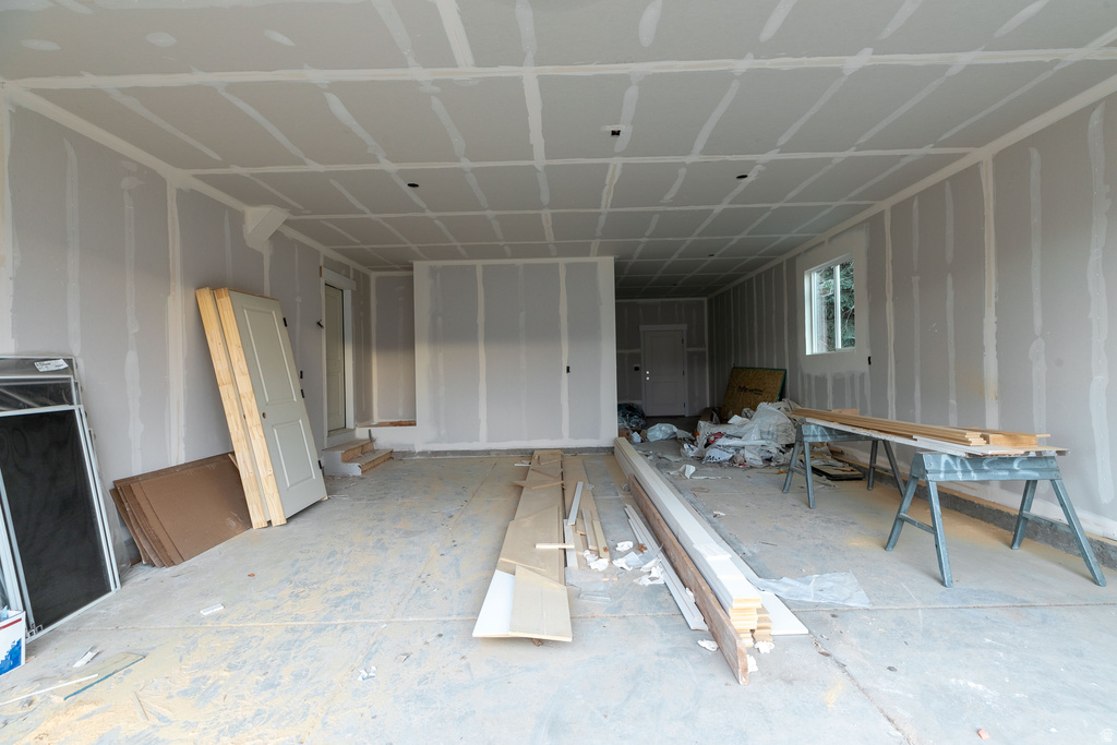 28 N 100 E Hyrum, UT 84319