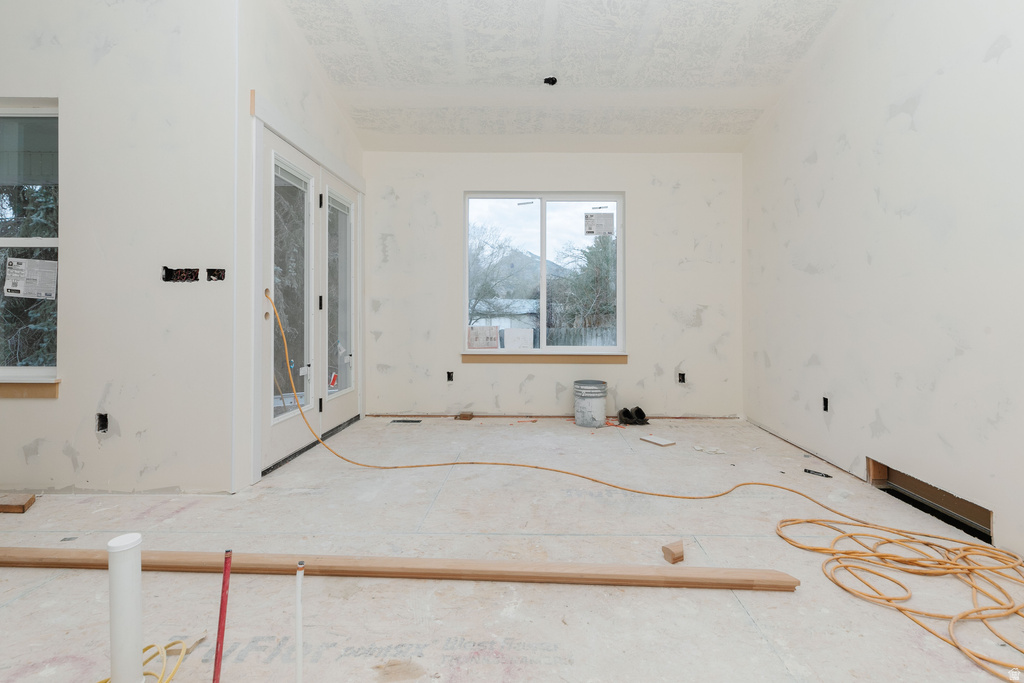 28 N 100 E Hyrum, UT 84319