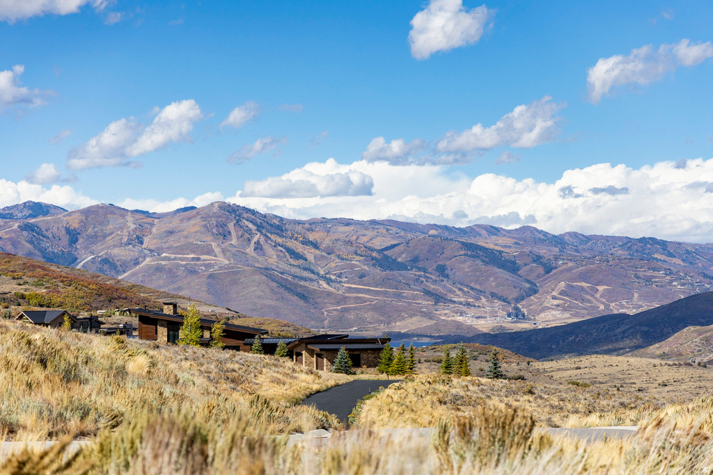 6519 N MOON RISE WAY Heber City, UT 84032