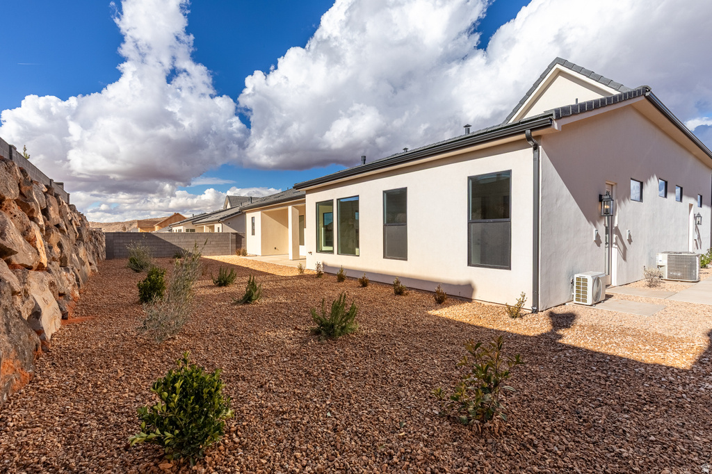 4765 W 1930 S Hurricane, UT 84737