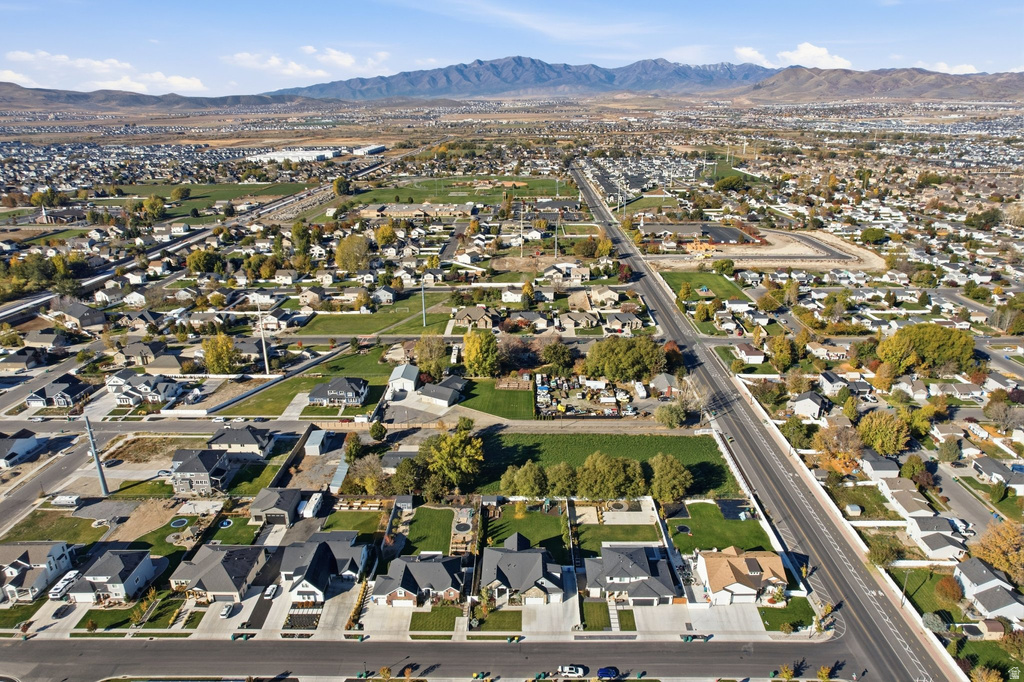 1351 W 700 S Lehi, UT 84043