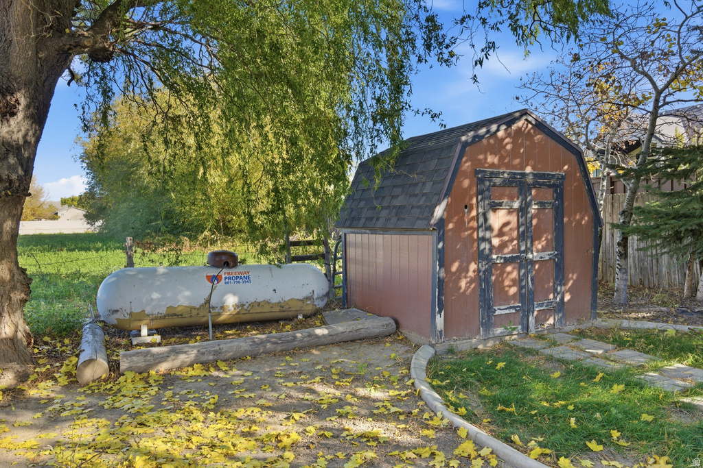 1351 W 700 S Lehi, UT 84043