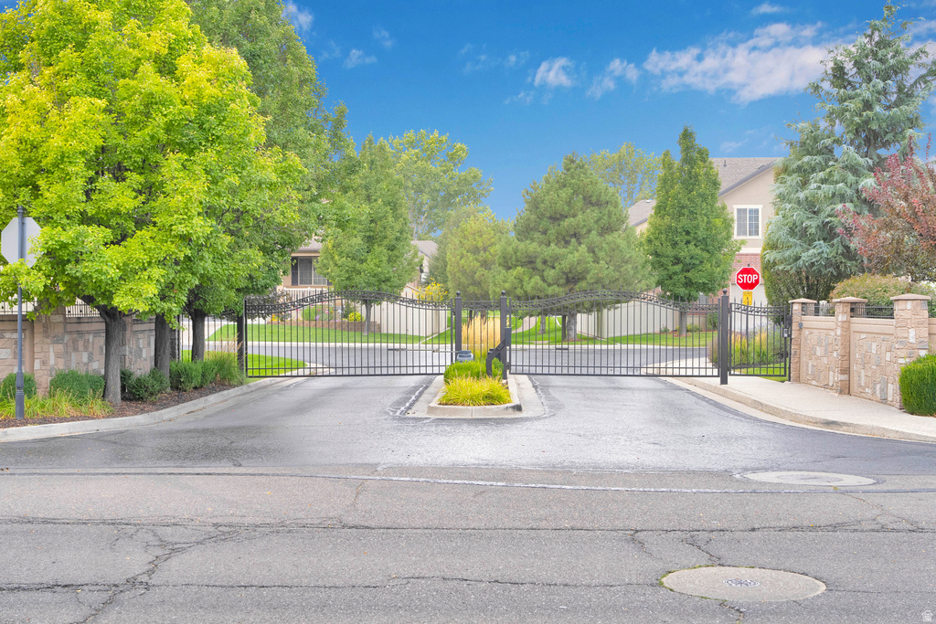 10338 S VENENZIA WAY South Jordan, UT 84095