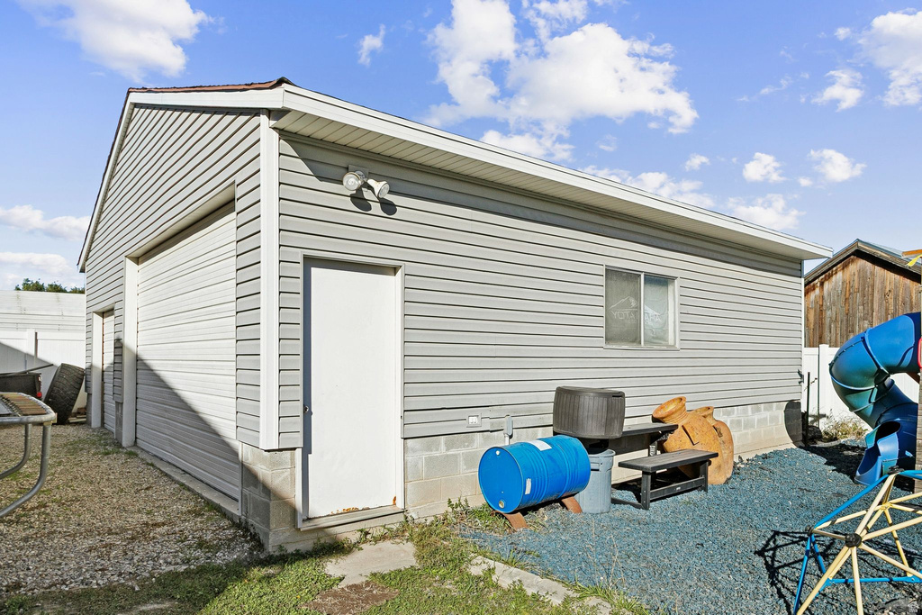 2048 W 12920 S Riverton, UT 84065