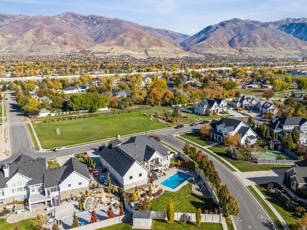 1944 KERRYBROOK DR Kaysville, UT 84037