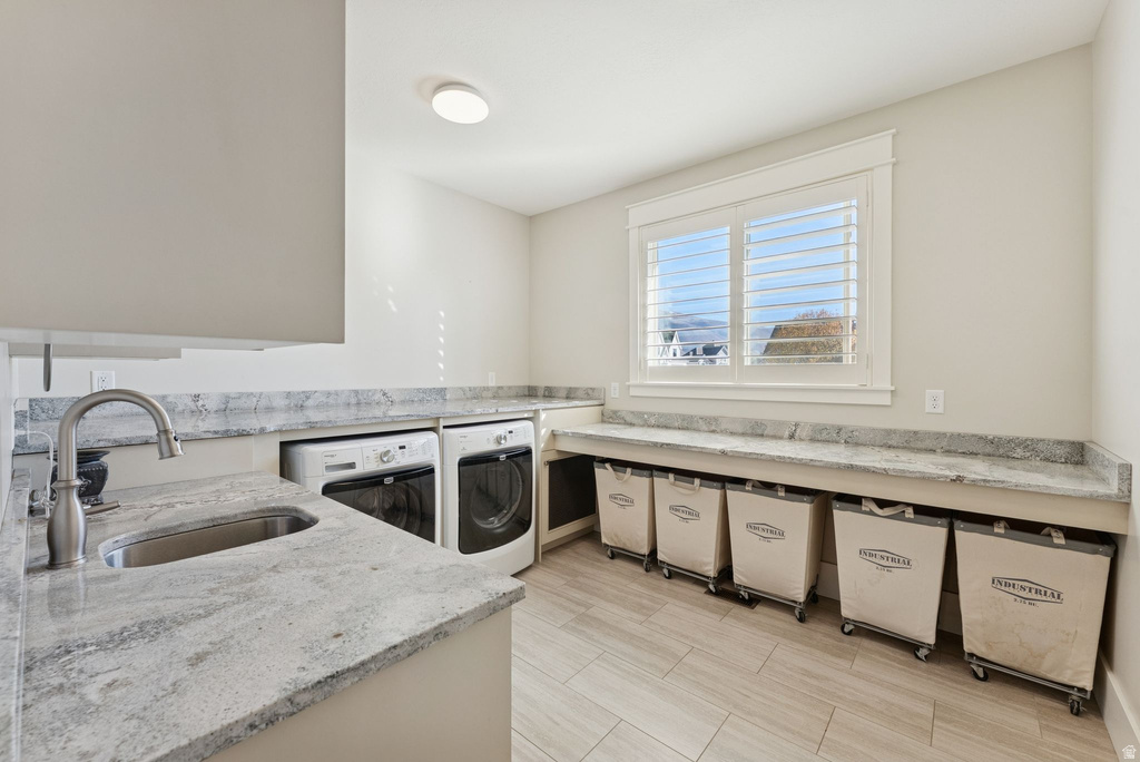 1944 KERRYBROOK DR Kaysville, UT 84037